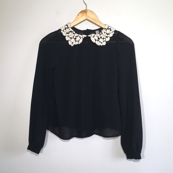 Lace Peter Pan Collar Black & White Blouse - Picture 2 of 8